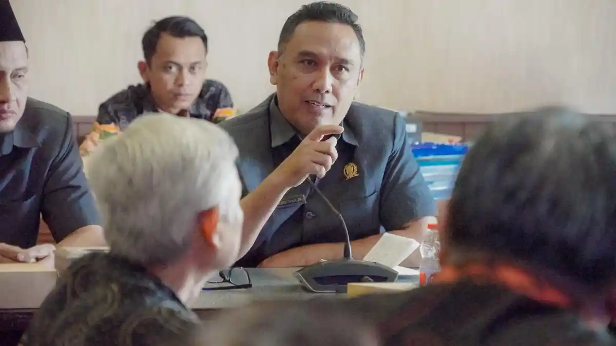 Harga Plastik Melonjak, Masyarakat Diminta Beralih ke Tas Ramah Lingkungan