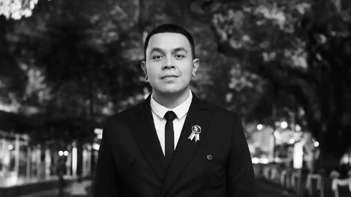 Chord Lagu Hati-Hati di Jalan - Tulus: Kukira Kita akan Bersama, Begitu Banyak yang Sama