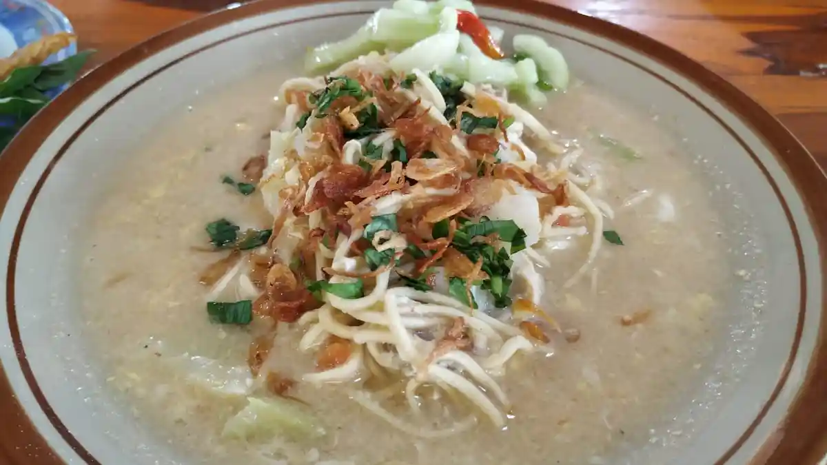 Omah Joglo Pawon Denok, Andalkan Bakwi Jowo