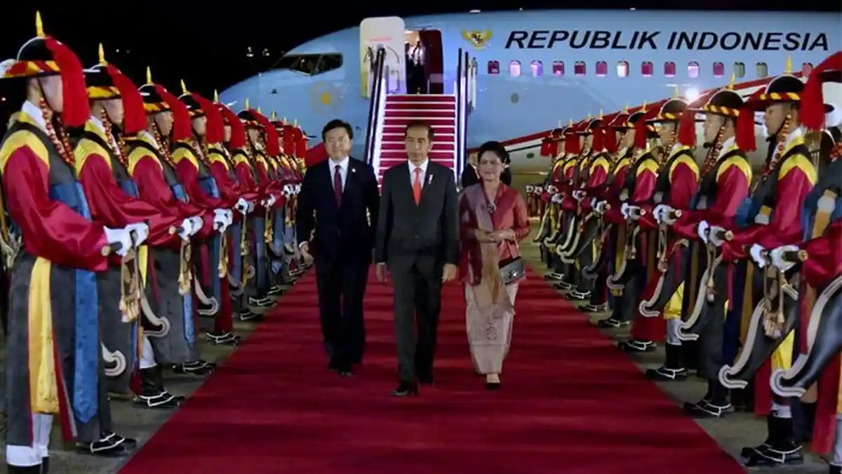 Giliran Presiden Korea yang Ajak Jokowi Blusukan di Seoul