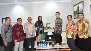 Pj-Bupati-Nagan-Raya-bersama-Sekda-dan-sejumlah-kadis-ke-Kemenpan-RB.jpg