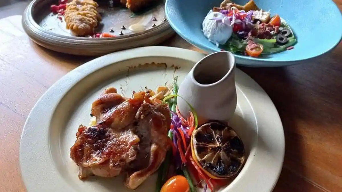 Hurry Slowly Lunch, Promo Makan Siang Menarik Di Artotel Gajahmada Semarang