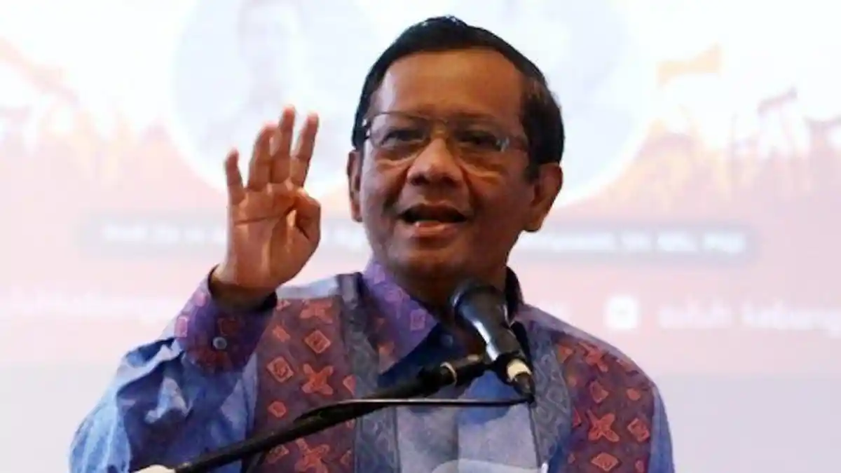 Mahfud MD Jadi Inspektur Upacara Hari Pancasila di Ende