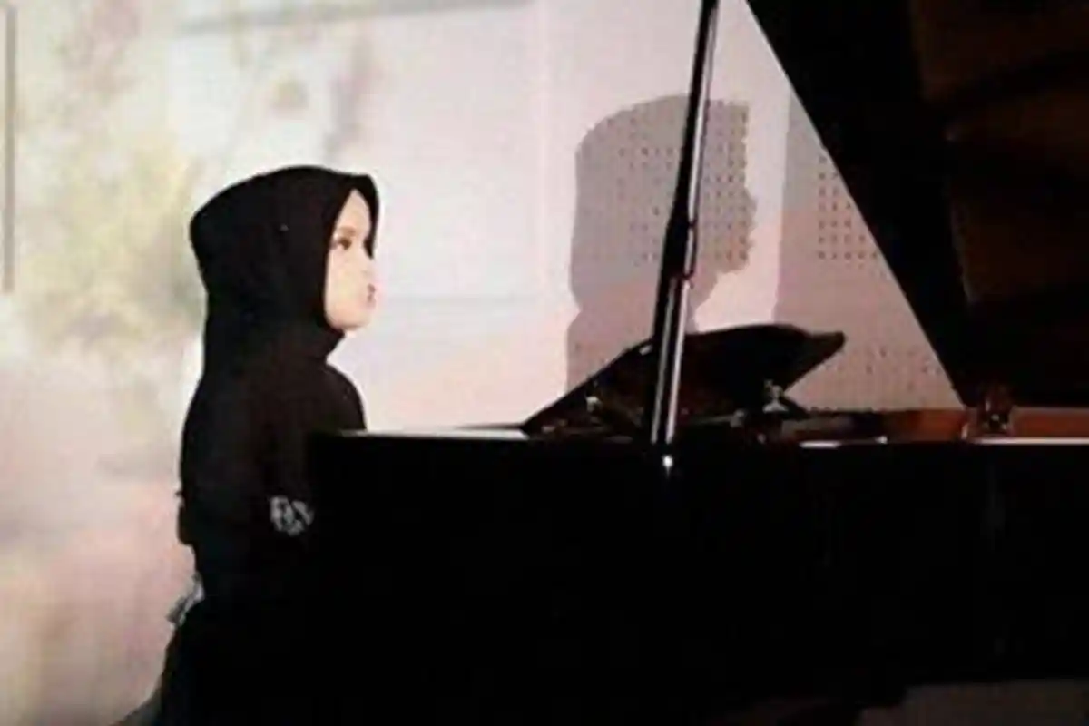 Chord dan Lirik Lagu Loneliness - Putri Ariani: Make Me So Down in a Loneliness