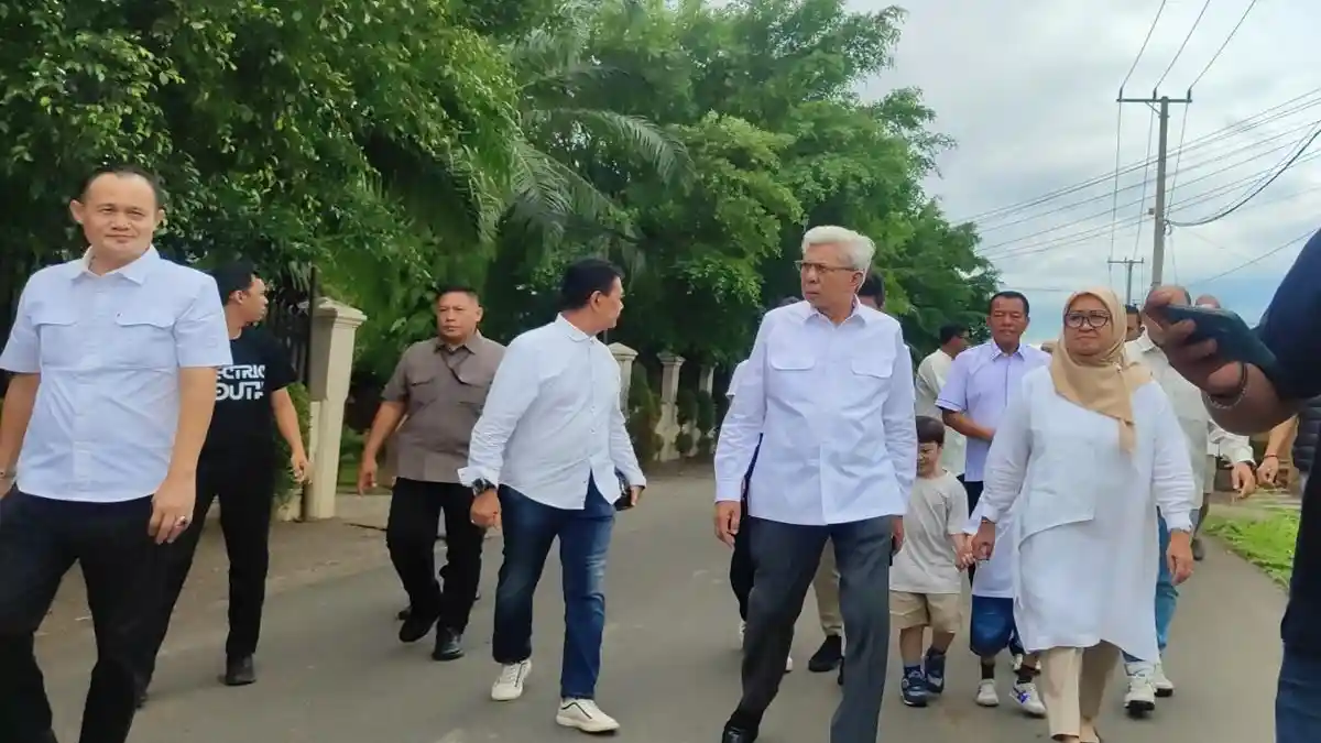 Mawardi Yahya dan Keluarga Mencoblos di TPS 08 Gandus Palembang, Lanjut Doa Bersama di Rumah