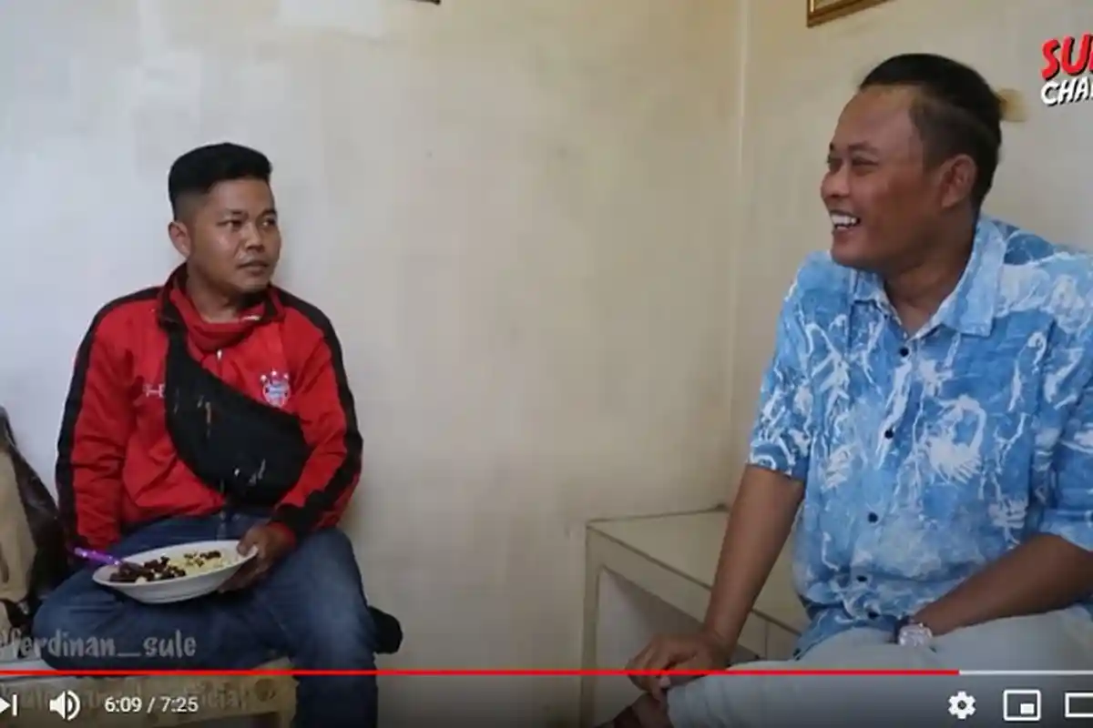 Orang Ini Modal Nekat ke Jakarta Demi Foto dengan Sule, Nunggu di Depan Rumah Berjam-jam