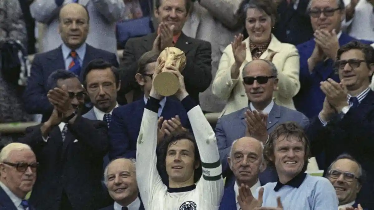 Franz Beckenbauer Meninggal Dunia, Siapa Dia?