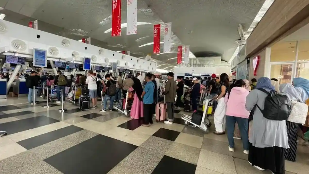 Penerbangan Dibatalkan karena Cuaca: Apakah Tiket Pesawat Bisa Refund?