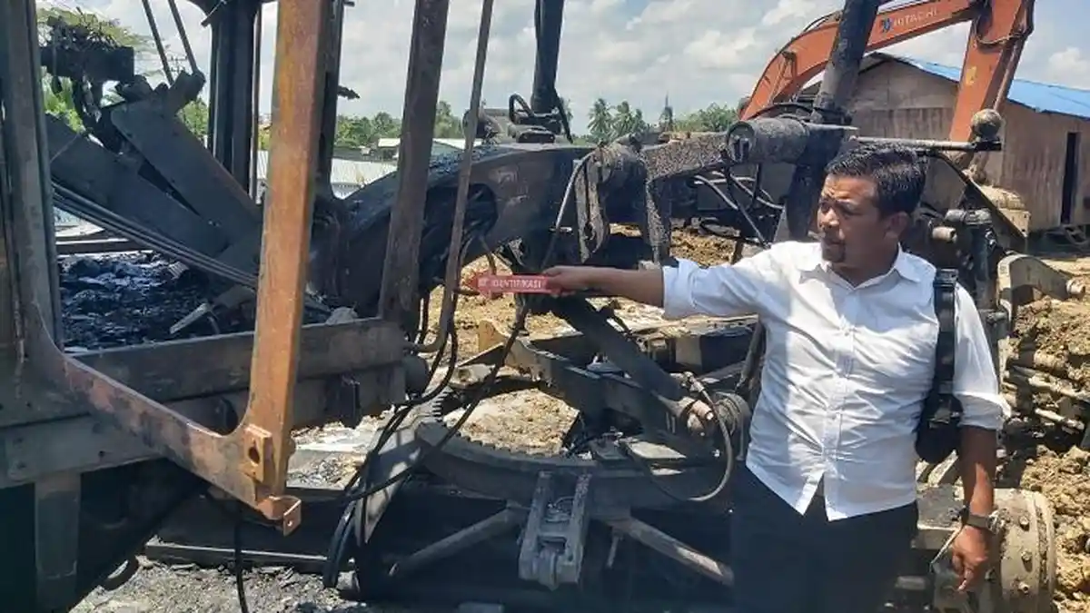 Alat Berat dan Truk Milik Rekanan Proyek Multiyears di Aceh Timur Terbakar, Ini Dugaan Penyebabnya