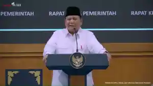 Presiden-Prabowo-Subianto-saat-memberikan-taklimat-di-Istana-Negara.jpg