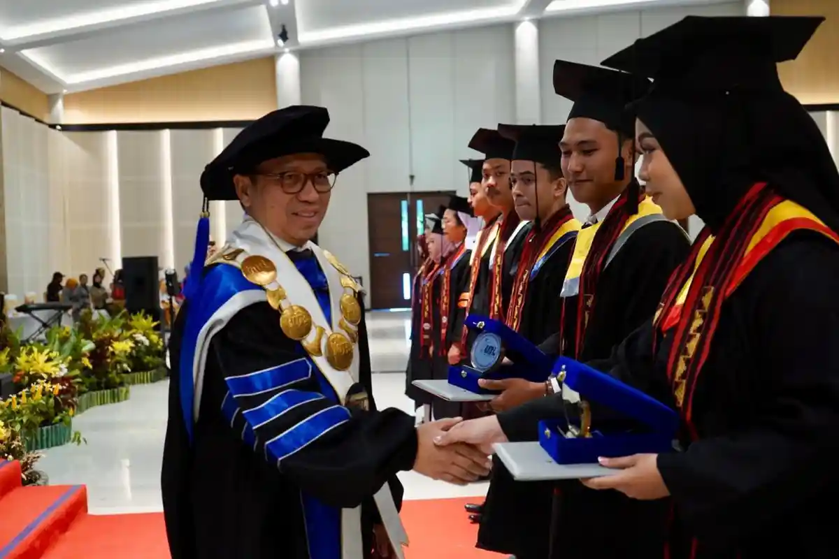 UBL Luluskan 524 Mahasiswa 