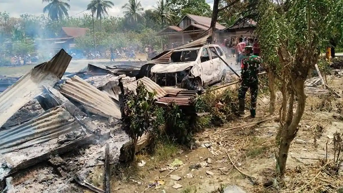 Penampakan Rumah dan Mobil Hangus Terbakar, Uang Tunai Rp 50 Juta Juga Ludes Dilalap Api