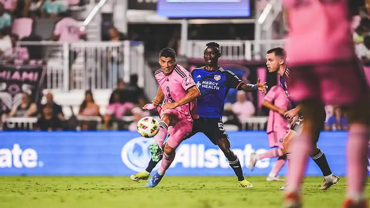 Inter Miami Tekuk FC Cincinnati, Luis Suarez Lewati Lionel Messi