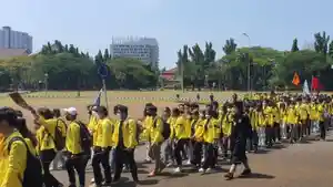 bem-ui-unjukrasa-larangan-rangkap-jabatan.jpg