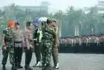 Panglima TNI dan Kapolri Pimpin Apel Gelar Pasukan Ketupat 2018