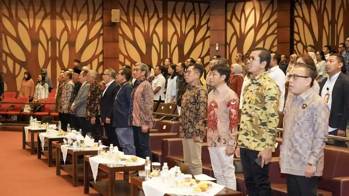 Ekonomi Tumbuh,<strong></strong> Kesejahteraan Stagnan, Ancaman MIT Masih Nyata