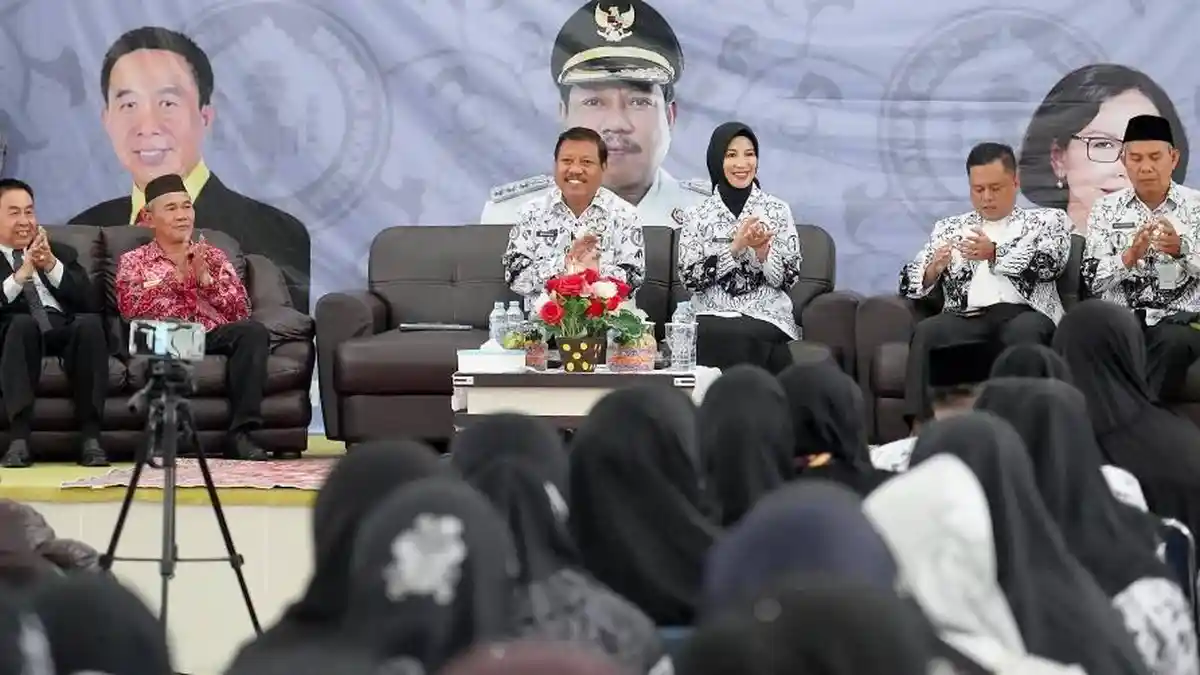 Wali Kota Pangkalpinang Ajak Guru Aktif di Media Sosial 