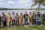 Foto-bersama-pada-giat-Gerakan-Penanaman-Pohon-Program-PNM-Peduli2.jpg