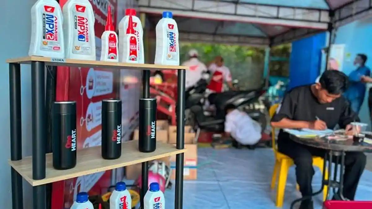 Pastikan Sepeda Motor Honda Kamu Menggunakan AHM OIL - Tribunkaltim.co