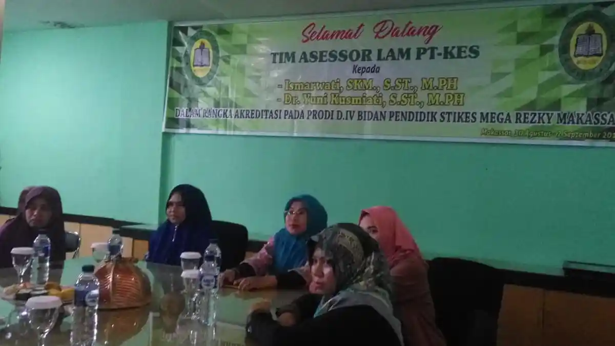 Prodi D IV Bidan Pendidik Stikes Mega Rezky Makassar Raih Akreditasi B