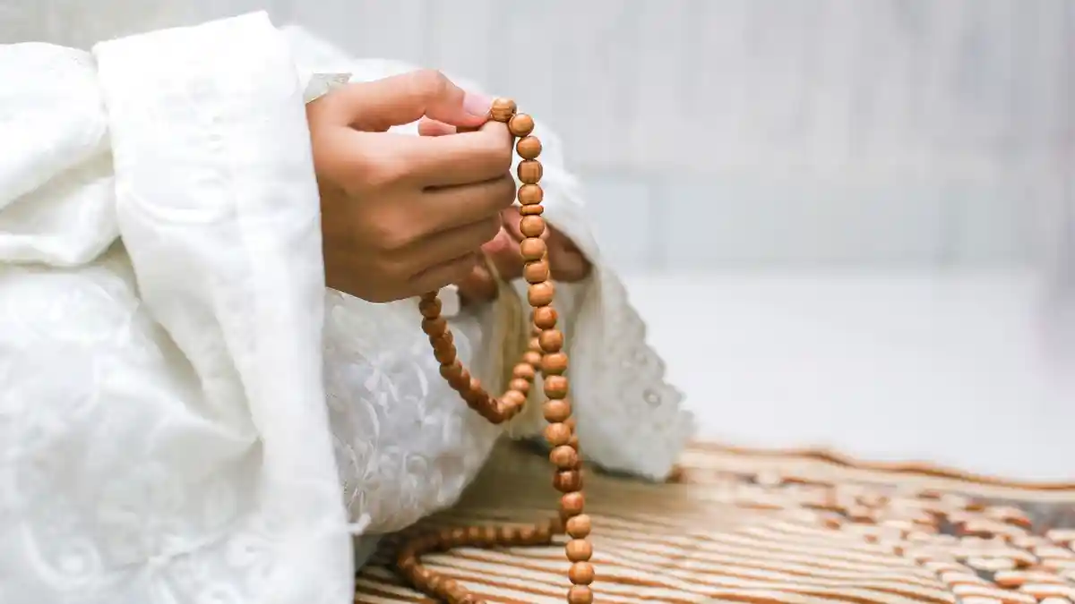 Doa Malam Lailatul Qadar 29 Ramadhan Lengkap Arab dan Terjemahan