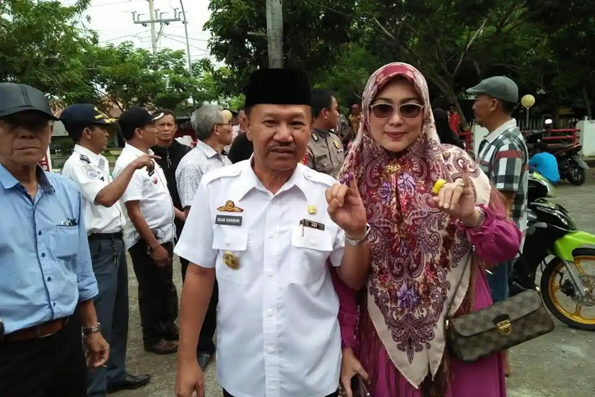 Bupati Jeneponto Karaeng Ninra: Nurdin Halid dan Adiknya Hadiri Acara Calon Lain, Siapa Khianat Kah?