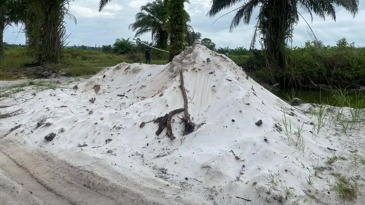 Tambang Pasir Ilegal Lalu Dijual, Seorang Pria Asal Sebakis Diringkus ...