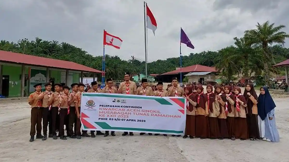 Pj Bupati Aceh Singkil Lepas Peserta MTR Pramuka di Pesantren Darur Rasyid, Kirim 33 Peserta  
