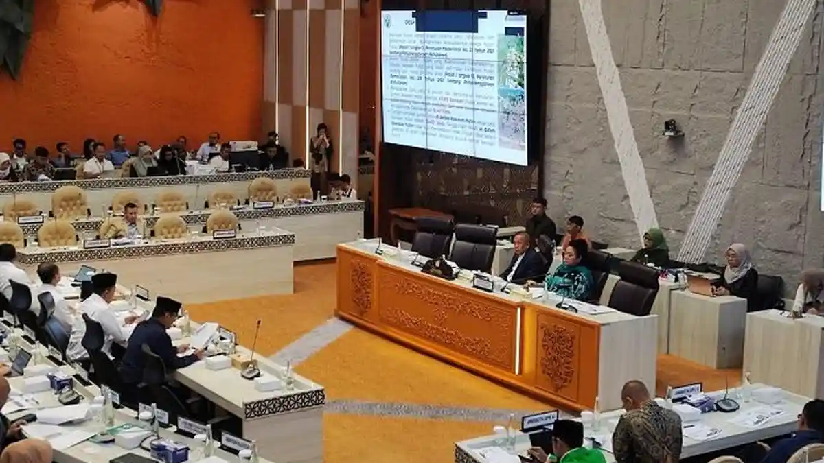 Pansus Reforma Agraria Rapat Perdana, Pimpinan DPR Soroti Ribuan Desa ...