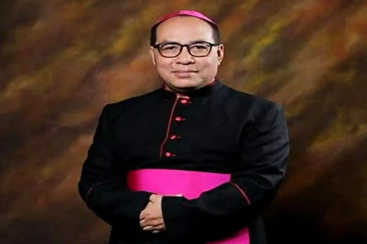 Natal dan Tahun Baru 2023, Begini Isi Surat Gembala Natal Uskup Ruteng Siprianus Hormat