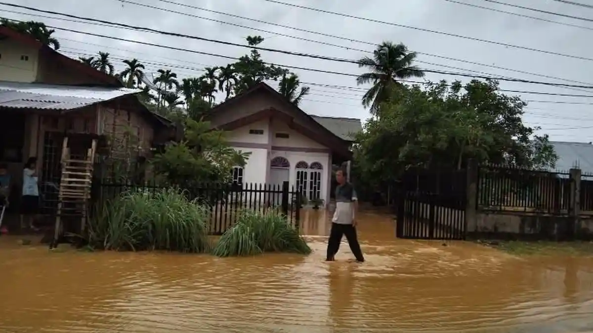 BREAKING NEWS - Hujan Deras, 4 Desa dalam 2 Kecamatan di Abdya Banjir