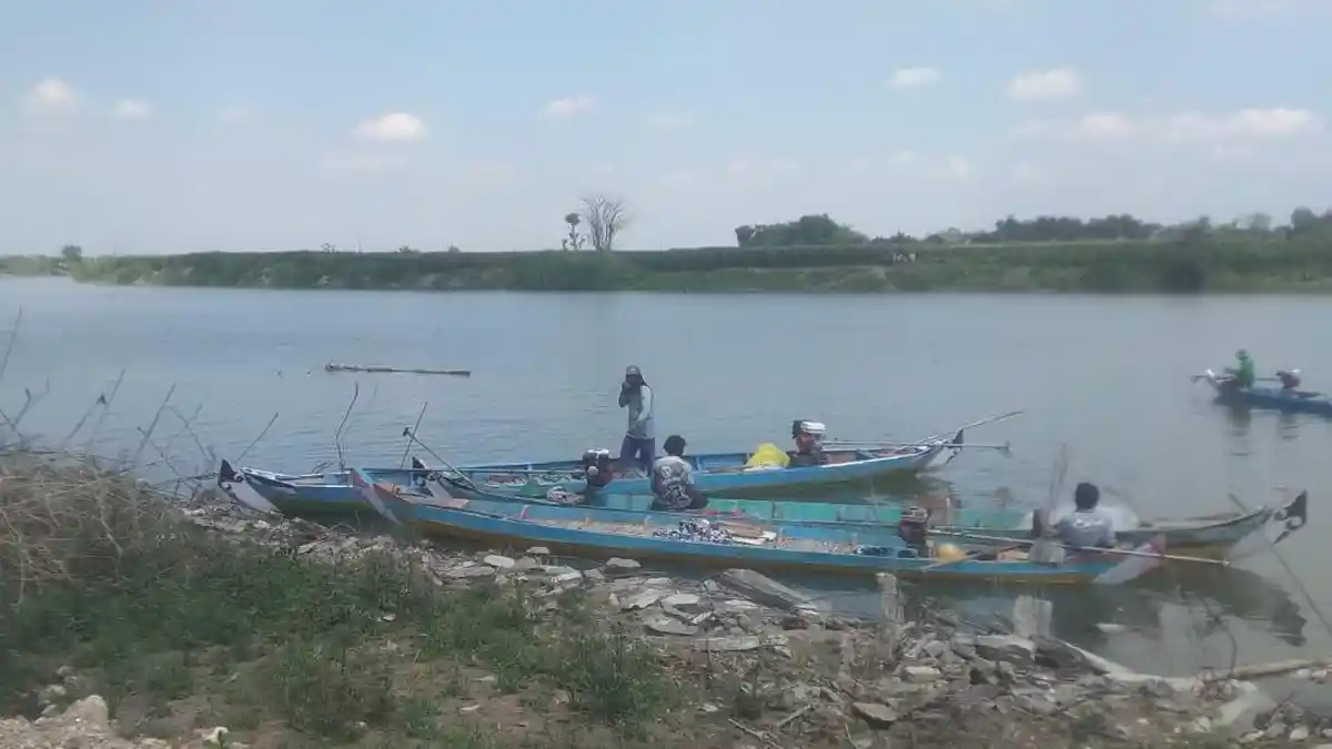 Kamis Hilang di Hari Jumat usai Turun Memperbaiki Jaring di Bengawan Solo Tuban