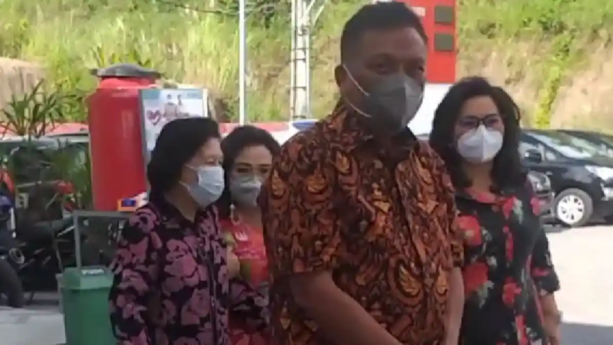 Jelang Reshuffle Kabinet, Olly Dondokambey 'Standby' di Sulut, Hadiri Peresmian SPBU, Jamu WAKASAL