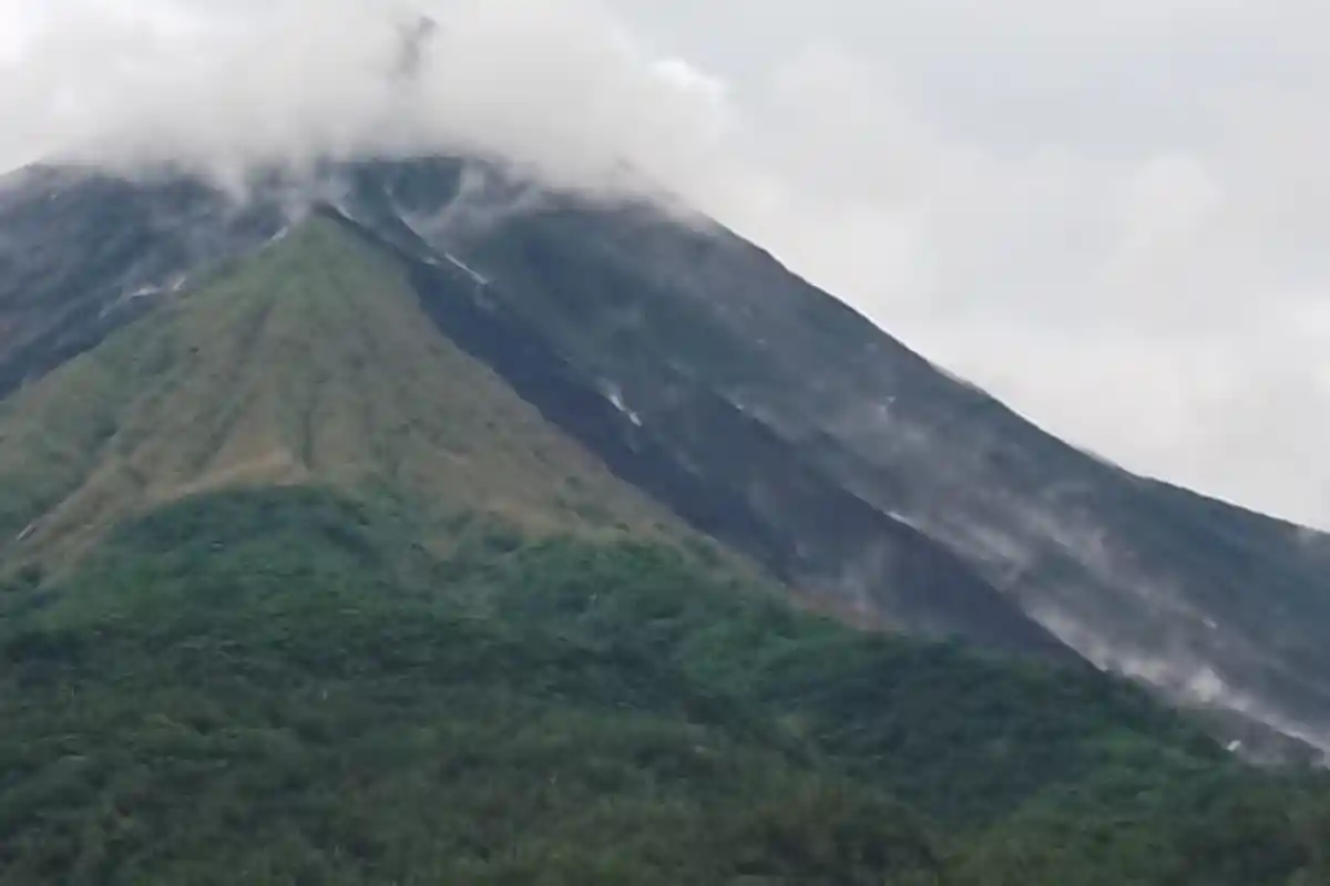 Aktivitas Guguran Lava Gunung Karangetang Sitaro Meningkat, Berikut Arah dan Jarak Luncurnya
