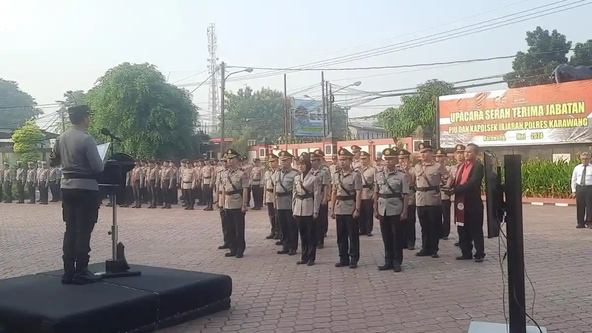 Sertijab PJU dan Jajaran Kapolsek, AKBP Wirdhanto Minta Waspadai Keamanan Kelulusan SMA dan Pilkada