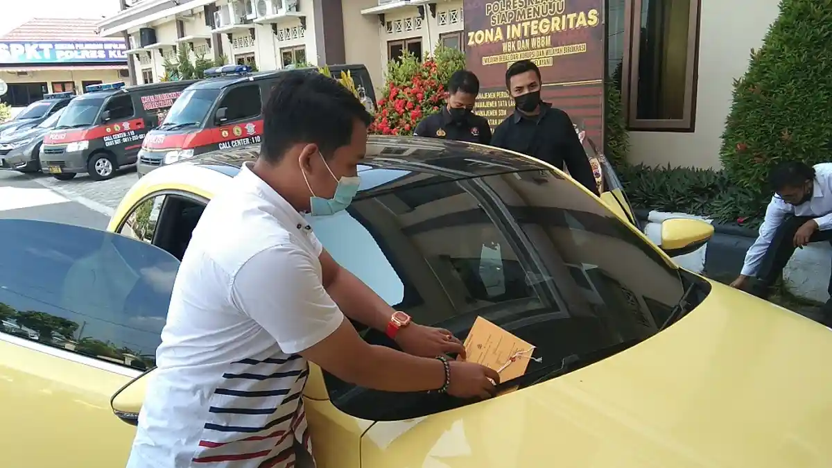 Pengemudi yang Terobos Penyekatan di Prambanan Klaten Baru Setahun Belajar Menyetir Mobil