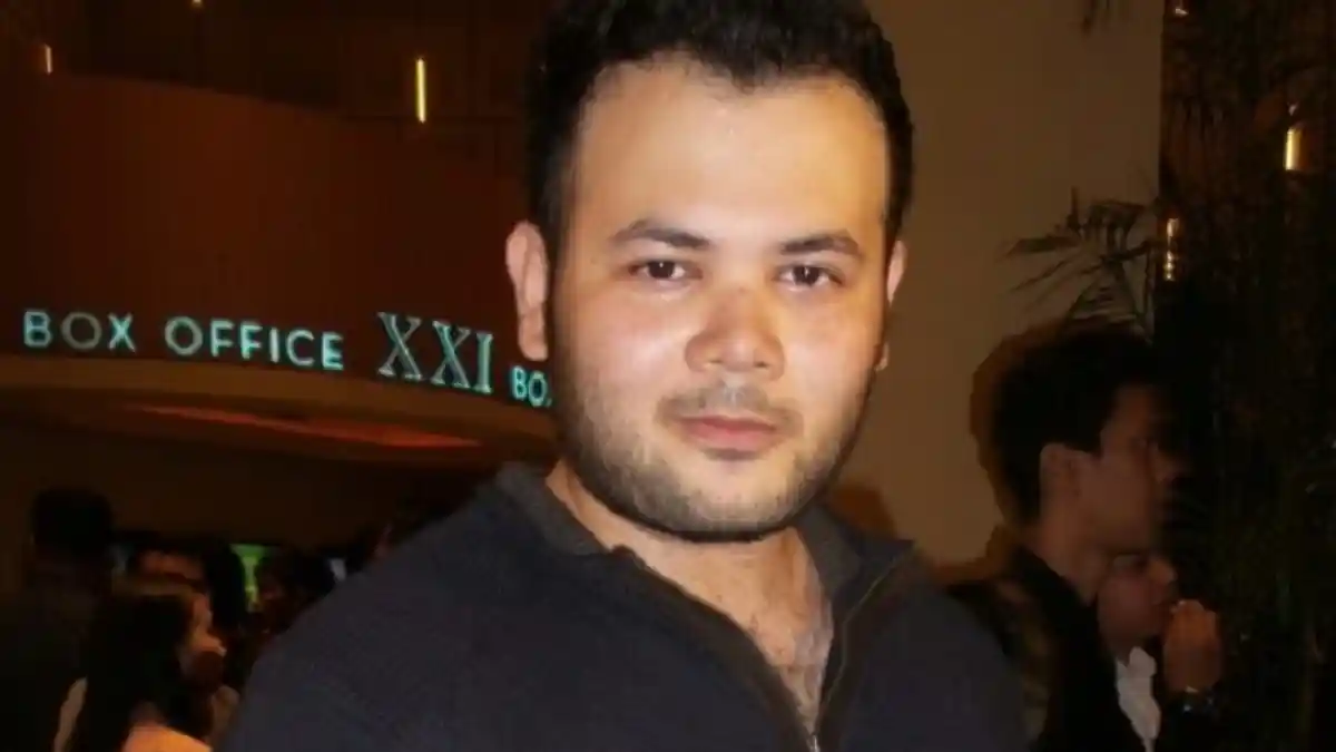 Dalam Pelukan Sang Kakak, Ridho Rhoma Mengaku Lelah dan Minta Dibawakan Masakan Arab