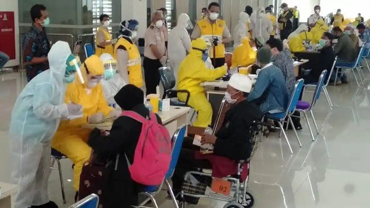 Hasil Rapid Tes Negatif, 154 Pekerja yang Pulang Dari Malaysia Diperbolehkan Pulang Kampung di Jatim