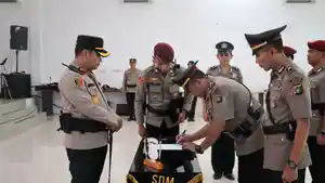 Kapolres-Bangka-Selatan-AKBP-Agus-Arif-Wijayanto-ketika-memimpin-Sertijab.jpg