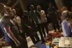 Mendes Kunjungi Pengungsi Gunung Agung