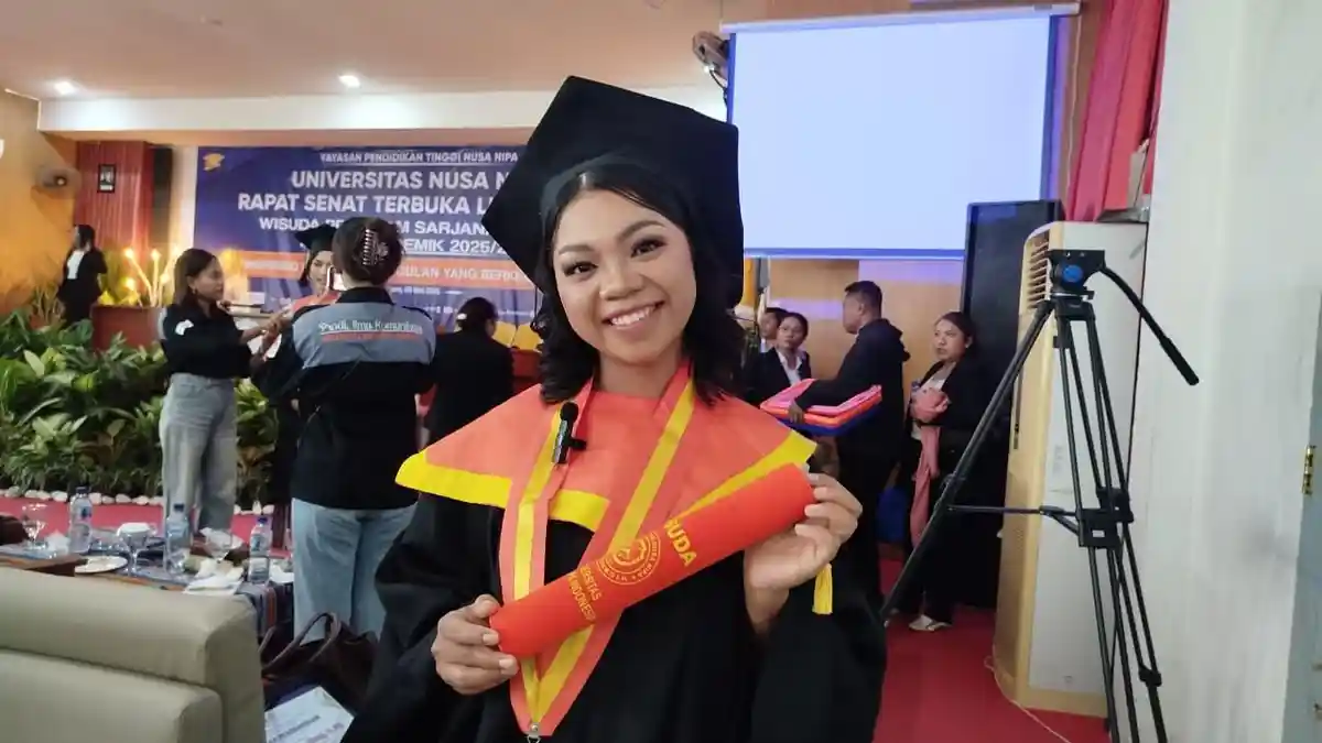 Kisah Sofiana, Lulusan Terbaik FEB Unipa, Pernah Jadi Tukang Ojek hingga Jual Kue untuk Biaya Kuliah