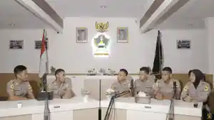 taruna-akpol-berprestasi.jpg