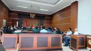 Sidang-mafia-tanah-di-PN-Manado-fhfghfghfh.jpg