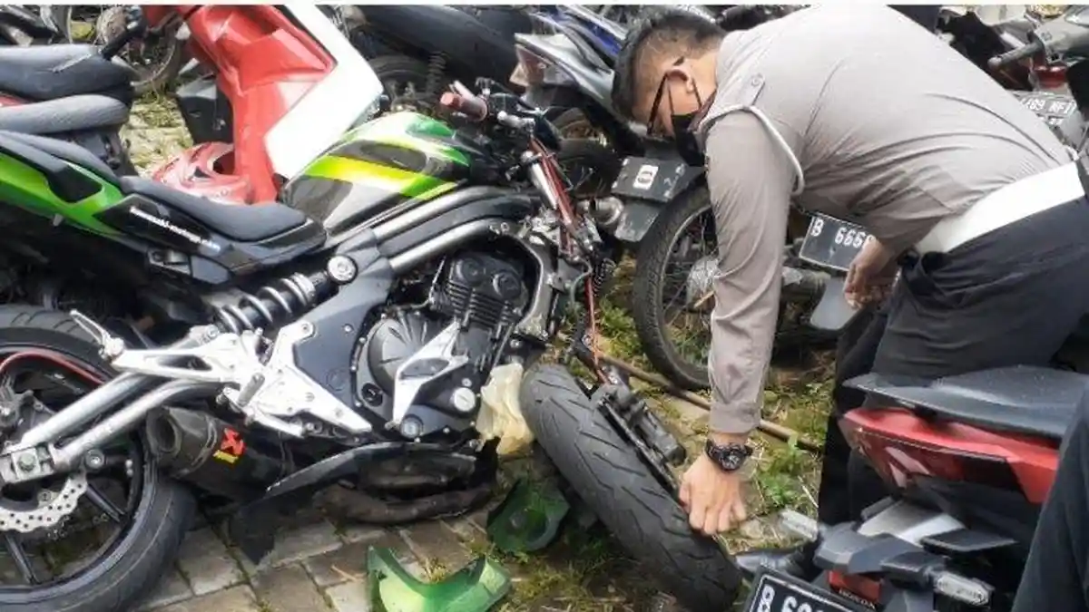 Fakta Tabrakan Maut di Bintaro: Pengendara Moge Kaget Lihat Pemotor Berhenti saat Melaju 70 Km/Jam