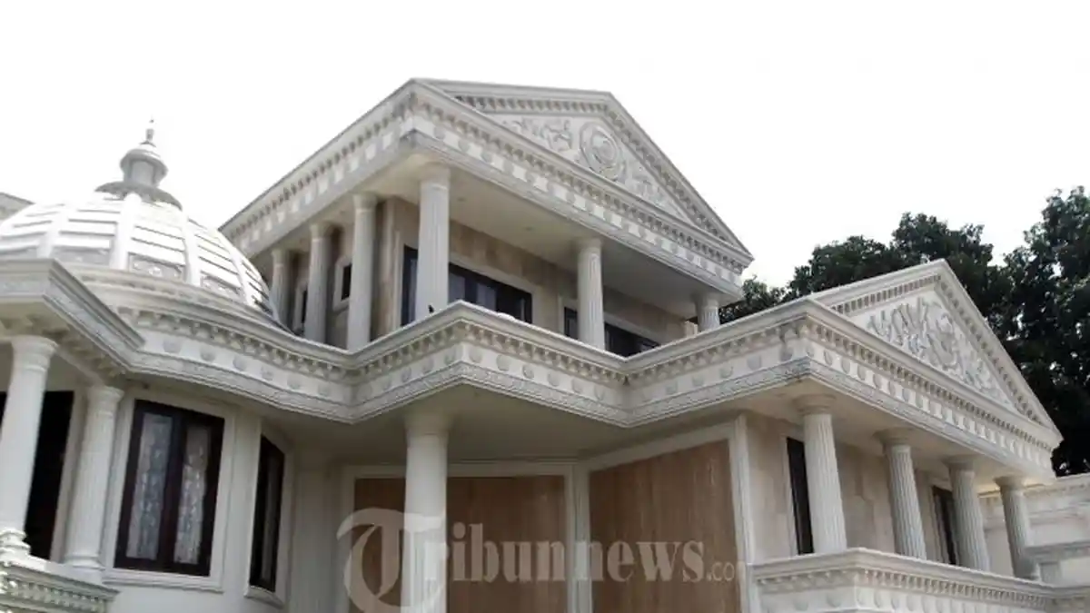 Ada Penunggu, Alasan Anang Hermansyah Jual Rumah Mewahnya