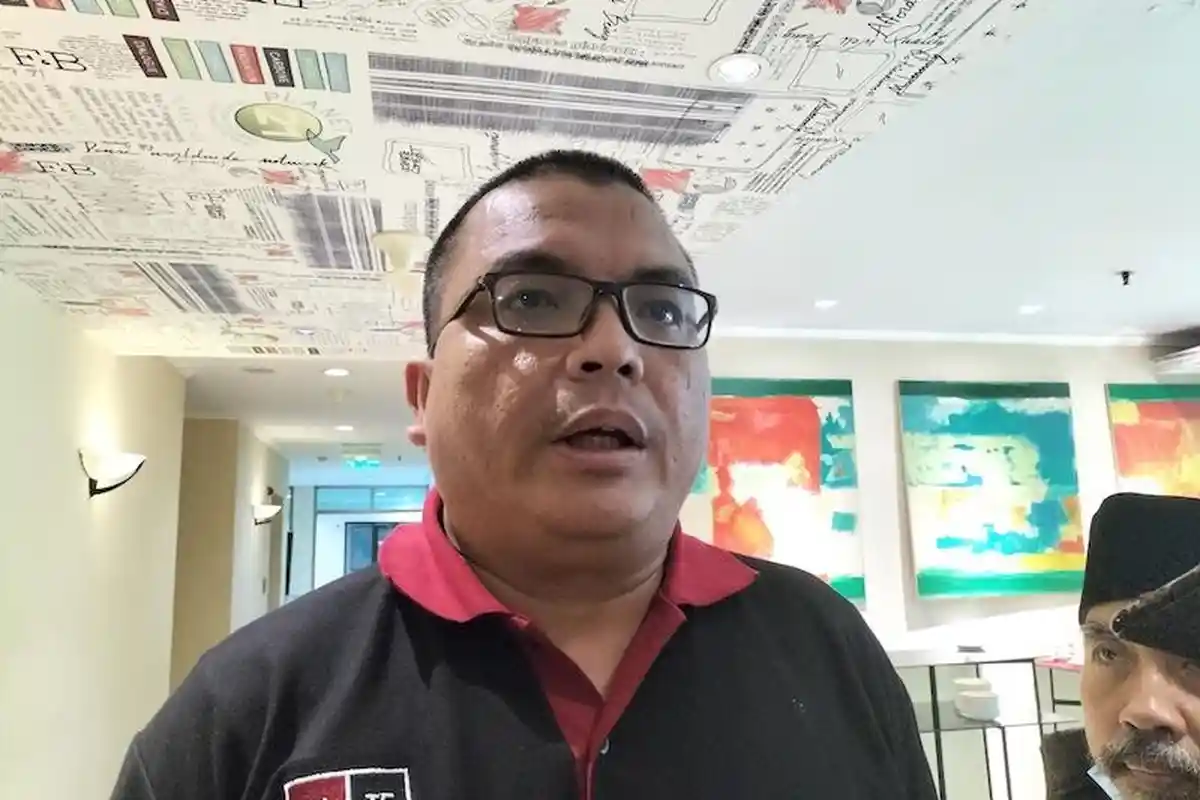 Agar Tak Ganggu Pemeriksaan Etik, Denny Indrayana Keluar dari Grup WhatsApp DPP KAI