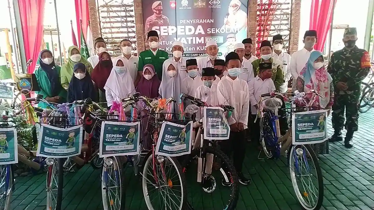 Hore! 300 Anak Yatim di Kudus Dapat Hadiah Sepeda dari Lazisnu