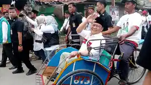 Cak-Imin-Tiba-di-Pamanukan-menggunakan-becak-Sabtu-25112023.jpg