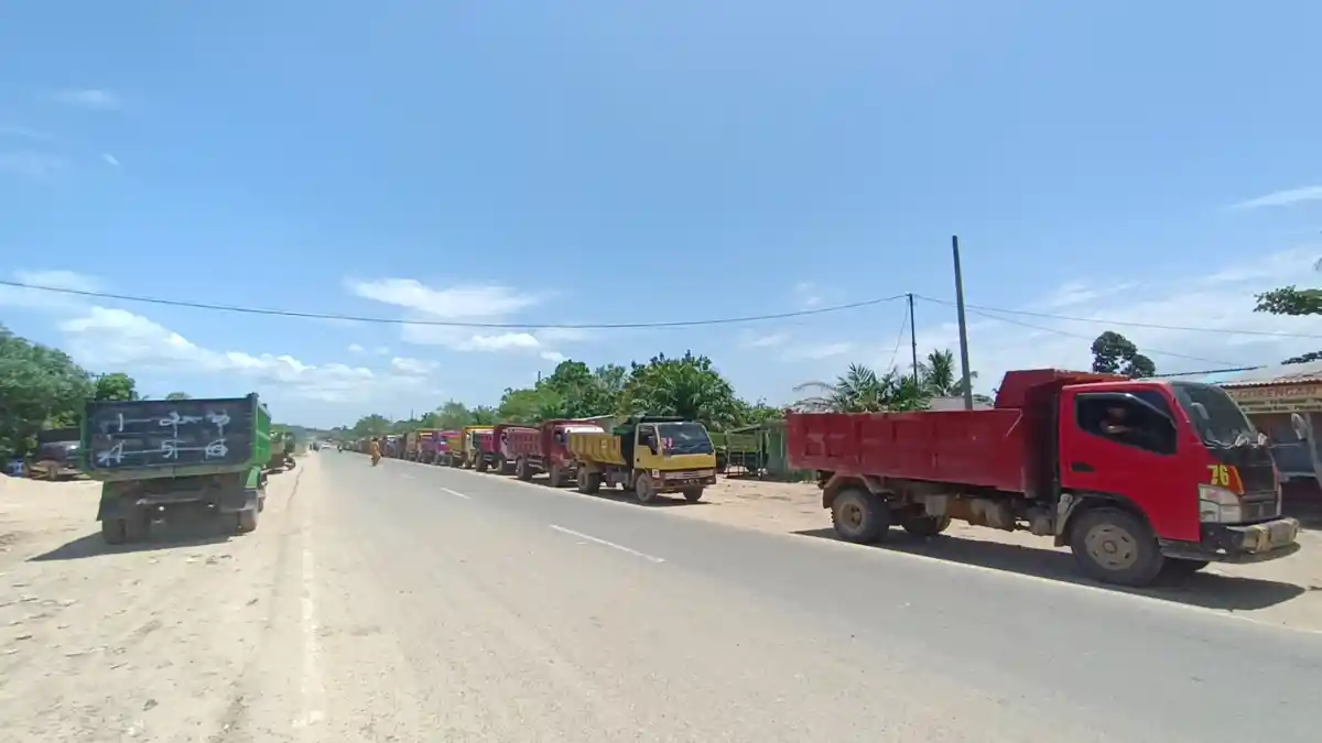 92 Truk Jalani Uji KIR di Kantor Dishub Tarakan, Begini Penjelasan Ahmady Burhan