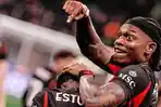 Pemain-AC-Milan-Rafael-Leao-dibandingkan-anak-legenda-AC-Milan-Daniel-Maldini.jpg